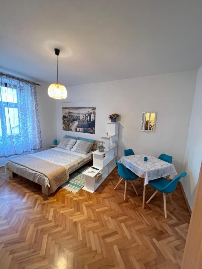 Colorita Studio Пула Экстерьер фото